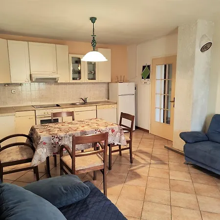 아파트 43943 - Zeljko